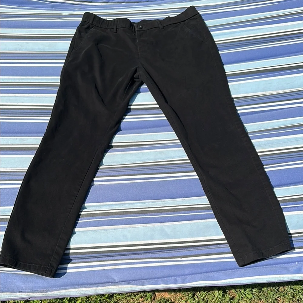 Black Chino Pants with Classic Style